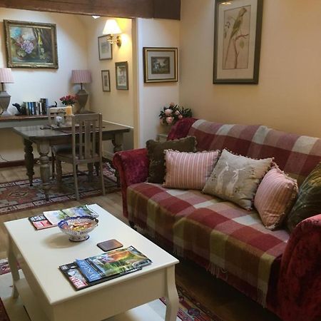 Milton Abbas The Grooms Loft Self Contained Apartment المظهر الخارجي الصورة