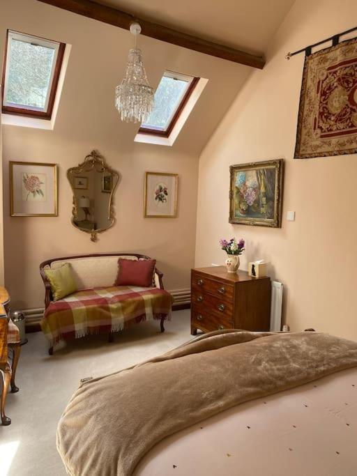 Milton Abbas The Grooms Loft Self Contained Apartment المظهر الخارجي الصورة